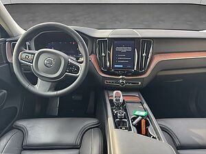 Volvo  Plus Dark