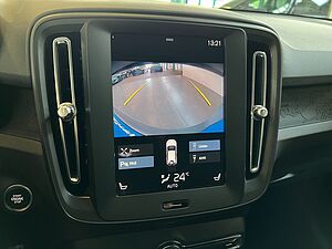 Volvo  Momentum Core
