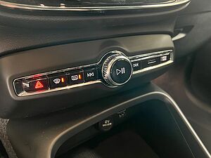 Volvo  Momentum Pro