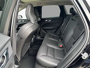 Volvo  Plus Dark
