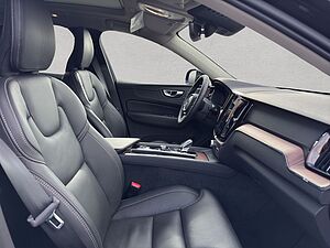Volvo  Plus Dark