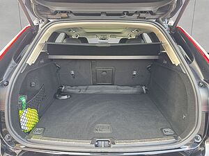 Volvo  Plus Dark