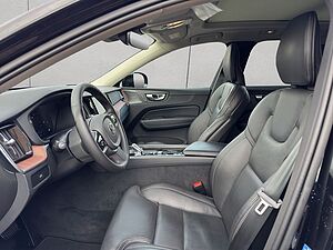 Volvo  Plus Dark