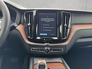Volvo  Plus Dark