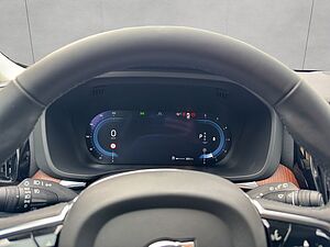 Volvo  Plus Dark