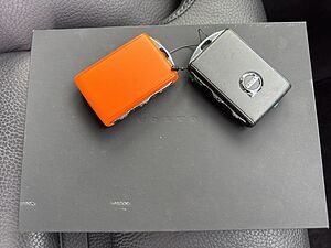Volvo  Plus Bright