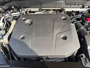 Volvo  Plus Dark