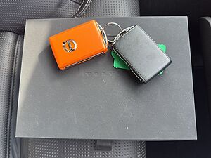 Volvo  Plus Dark