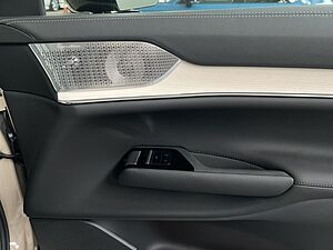 Volvo  (7-Sitzer)