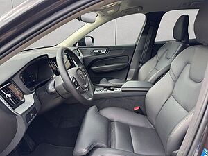 Volvo  Plus Dark