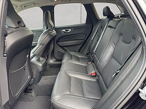 Volvo  Plus Dark