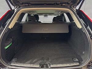 Volvo  Plus Dark