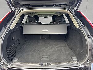 Volvo  Plus Dark