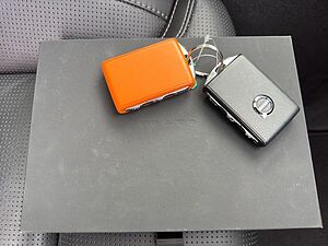 Volvo  Plus Dark