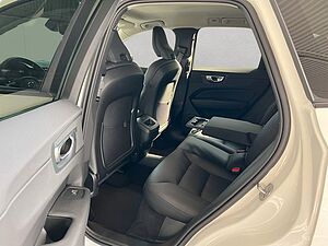 Volvo  Plus Dark