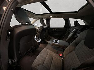 Volvo  Momentum Pro