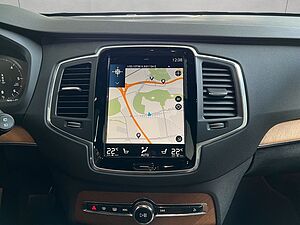 Volvo  Momentum Pro