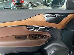 Volvo  Momentum Pro