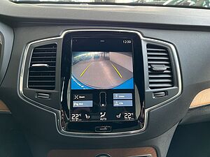 Volvo  Momentum Pro