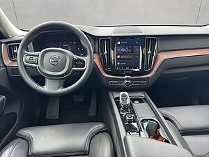 Volvo  Plus Dark