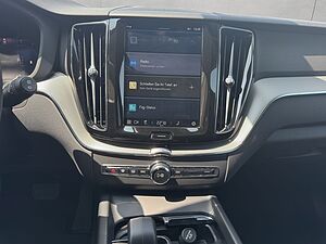 Volvo  Plus Dark