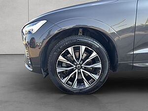 Volvo  Plus Dark