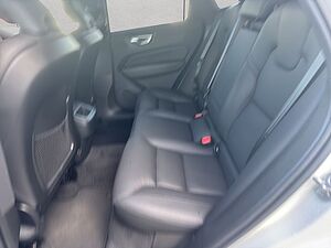 Volvo  Plus Dark