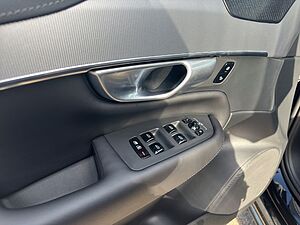 Volvo  Plus Bright