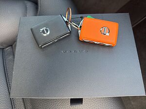 Volvo  Plus Bright