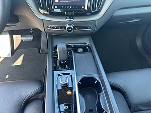 Volvo  Plus Dark