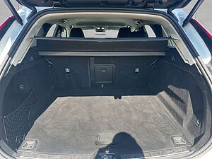 Volvo  Plus Dark