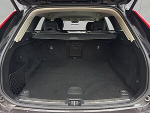 Volvo  Plus Dark