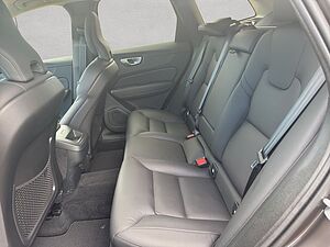 Volvo  Plus Dark