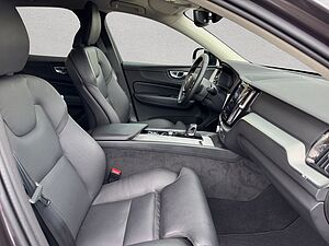 Volvo  Plus Dark