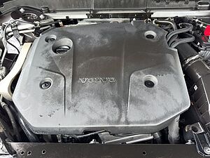 Volvo  Plus Dark