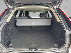 Volvo  Plus Dark