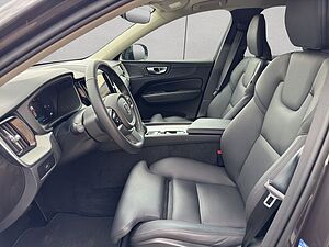 Volvo  Plus Dark