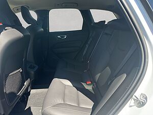 Volvo  Plus Dark