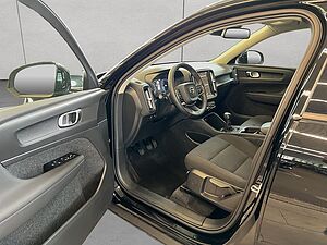 Volvo  Momentum Core