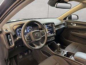 Volvo  Momentum Core