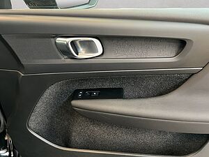 Volvo  Momentum Core