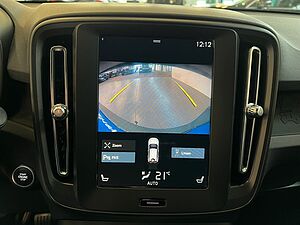 Volvo  Momentum Core