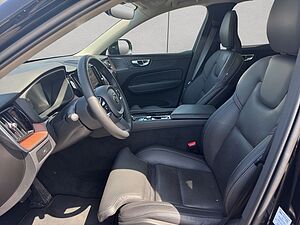 Volvo  Plus Dark