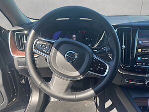 Volvo  Plus Dark