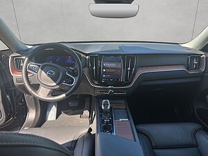 Volvo  Plus Dark