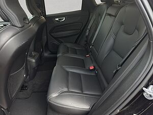 Volvo  Plus Dark