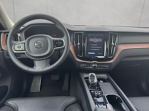 Volvo  Plus Dark