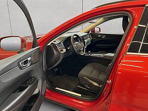Volvo  Momentum Pro