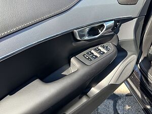 Volvo  Plus Bright