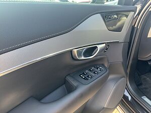 Volvo  Plus Bright
